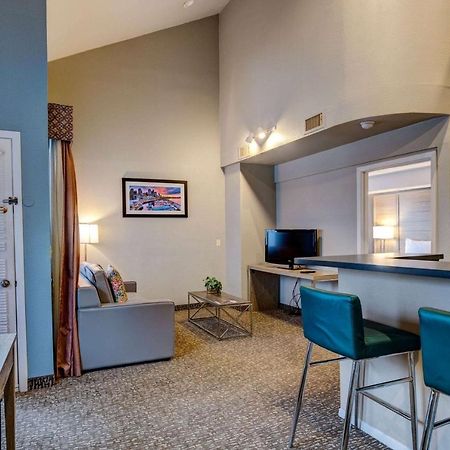 Hawthorn Suites By Wyndham Kent, Wa Luaran gambar