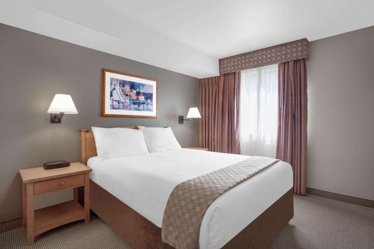 Hawthorn Suites By Wyndham Kent, Wa Luaran gambar